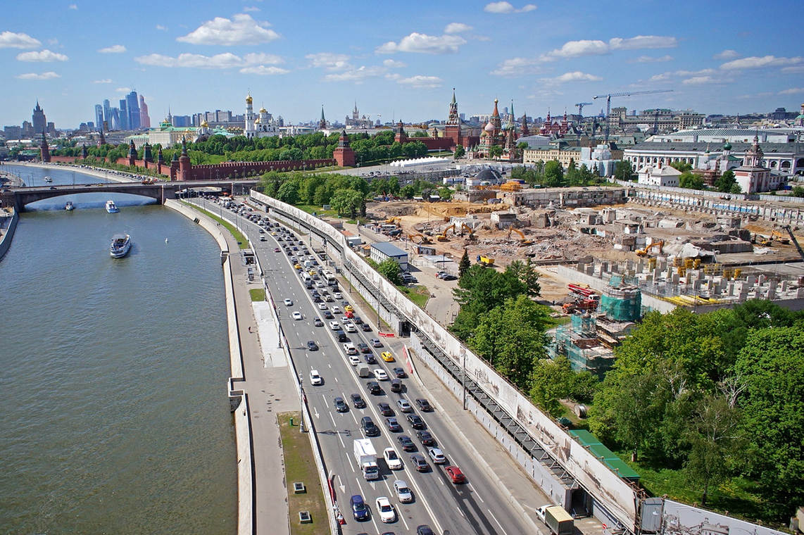 Обзорный речной круиз на теплоходе по Москве-реке